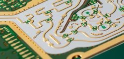 How to adjust the size of the trace width in the PCB board