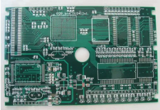 El primer diseño de la placa de circuito impreso casera
