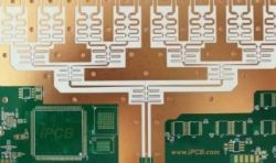 Che cosa è una scheda PCB RF?