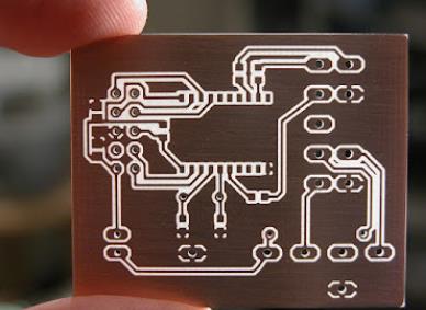 Placa de circuito RF / microondas