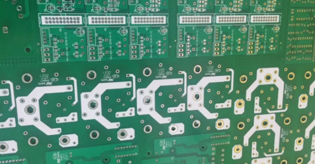 How to deal with the circuit board soldering off