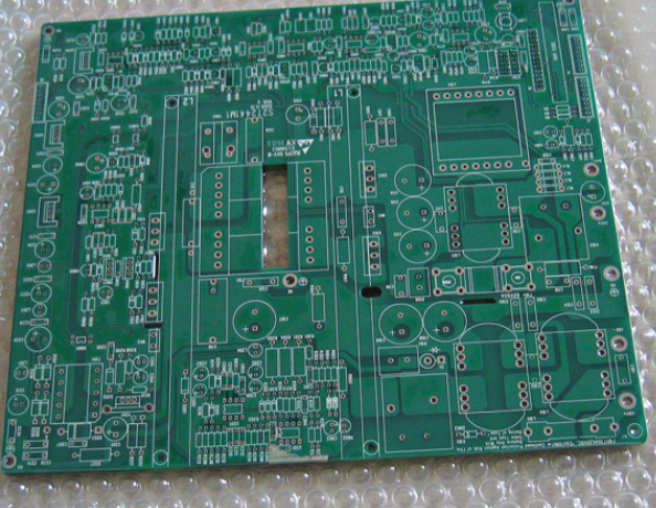 Manufacturing and packaging process of PCB board factory