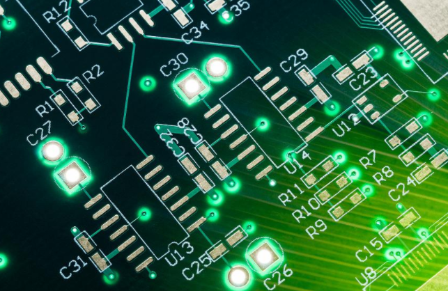 What knowledge should be mastered for PCB board wiring?