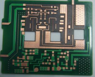 High frequency circuit board: comparison of microstrip line and grounded coplanar waveguide