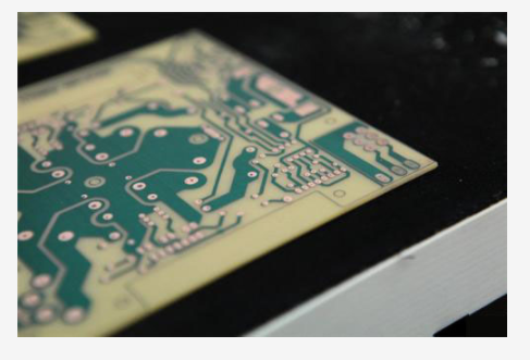 Take you to understand how the PCB production process is etched