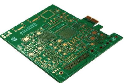 Influencia del orificio en la transmisión de señales de alta frecuencia en el diseño de PCB multicapa