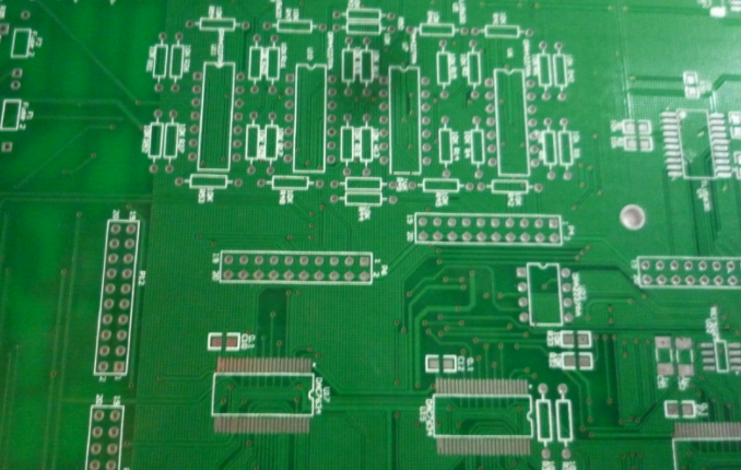 Proceso de fabricación de placas de circuito verde (3) placas de circuito y tratamiento de superficie