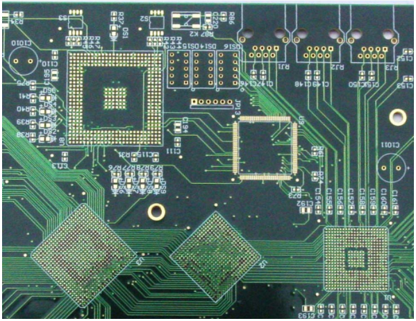 PCB manufacturers: How to choose between technology and management in SMT