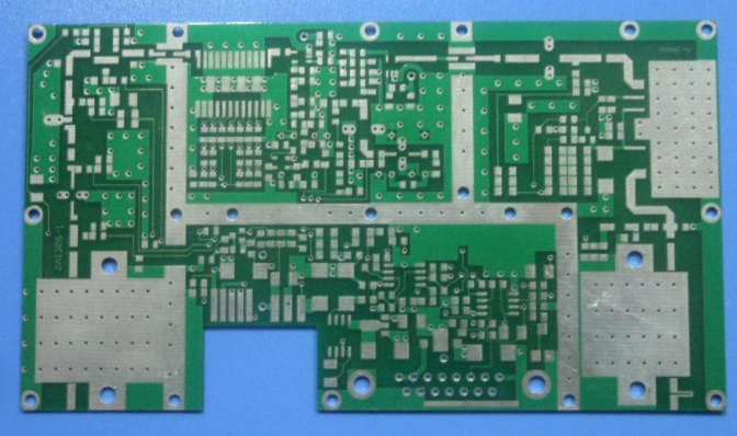 Haute précision multicouche Circuit Board fabrication difficulté 2