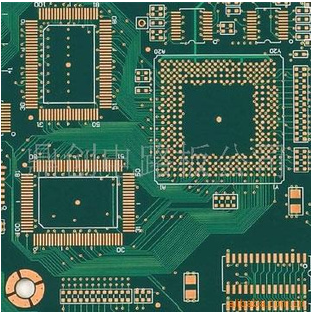 Signal reflow and cross-segmentation in high-speed PCB