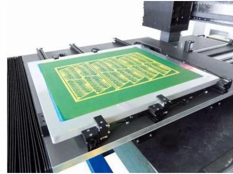 Soluzioni per difetti di produzione di circuiti stampati